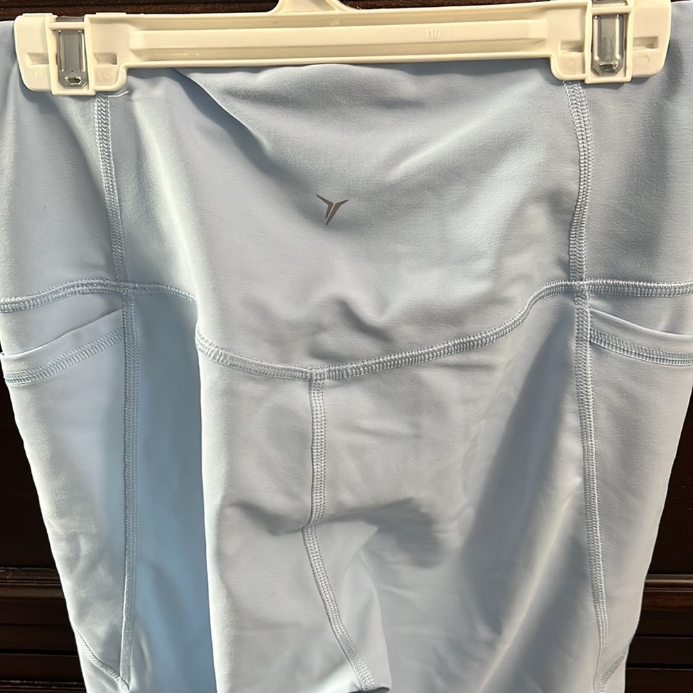 Old Navy Active leggings with pockets sz M
